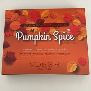 NIB Voesh Pumpkin Spice Pedi in a Box